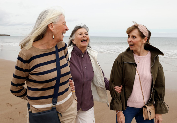 3-ladies-on-beach